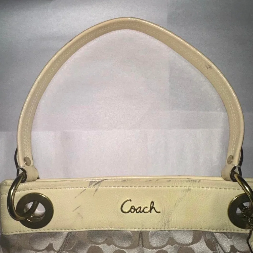 authentic vintage Coach Ashley Signature Hippie Shoulder Bag.